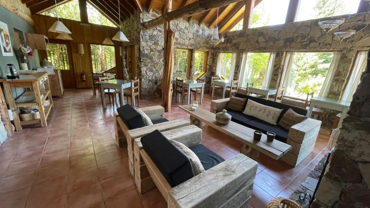 Hosteria Brisas Del Cerro Villa La Angostura Exterior foto